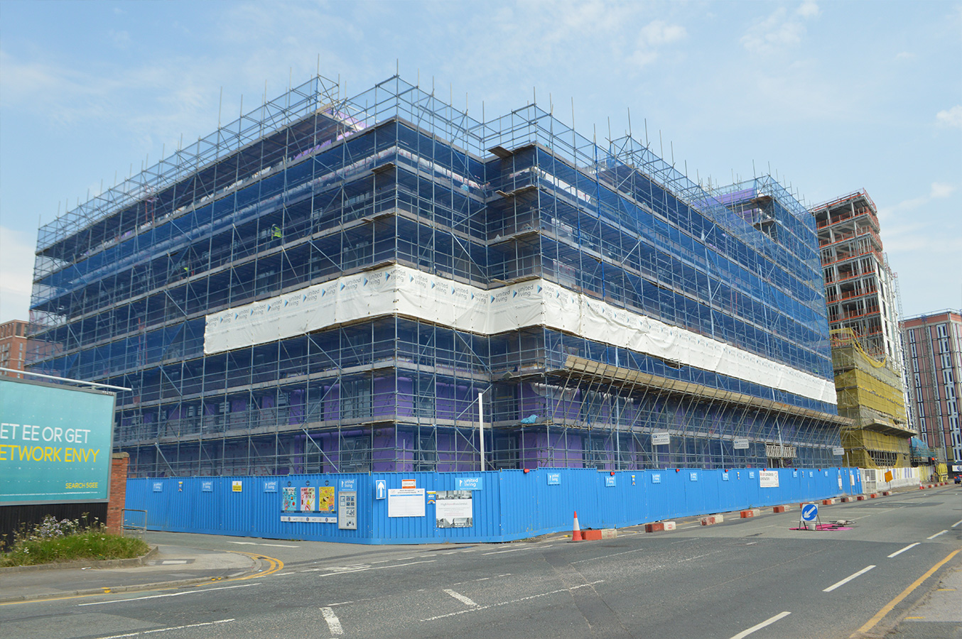 Middlewood-Plaza-1